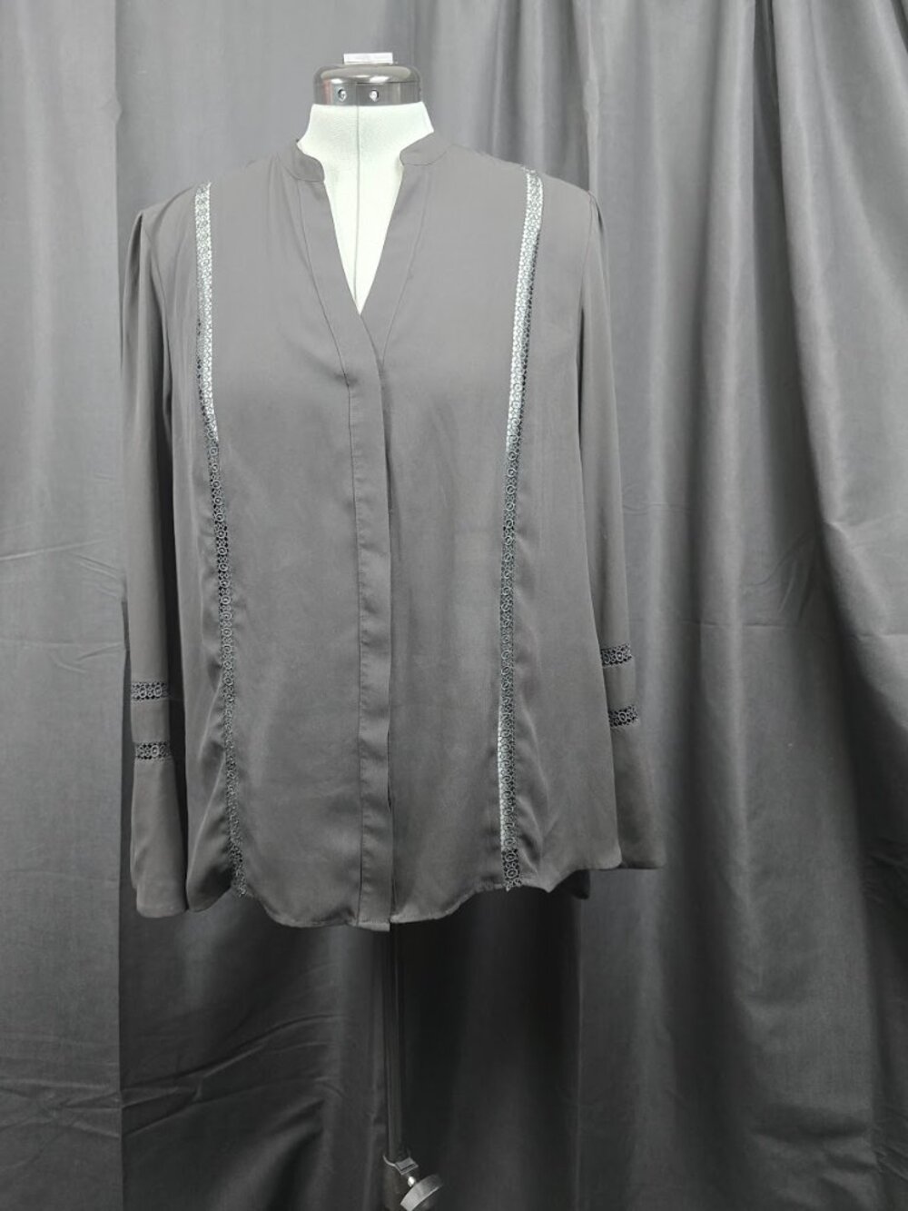 The Limited long-sleeve black blouse Size L